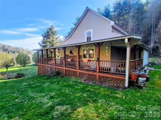 1025 Chandler Cove Road, Marshall, NC 28753
