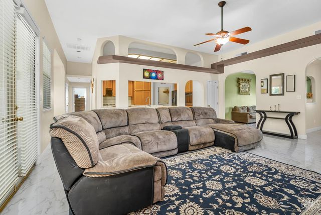 3510 Cathedral Rose Avenue, Bakersfield, CA 93313