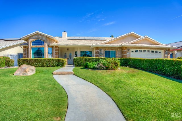 3510 Cathedral Rose Avenue, Bakersfield, CA 93313