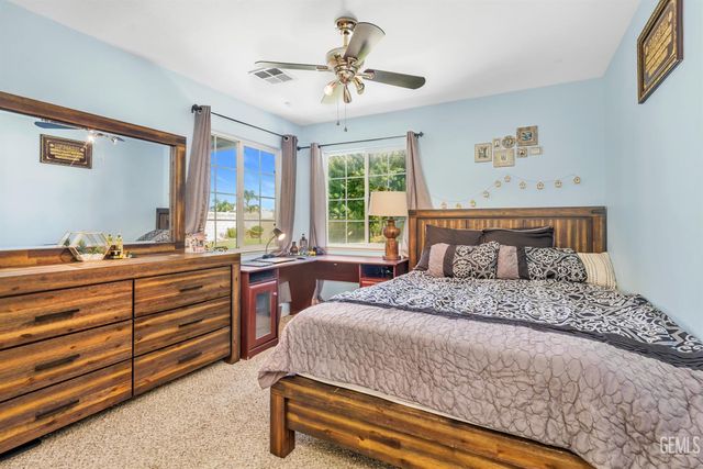3510 Cathedral Rose Avenue, Bakersfield, CA 93313