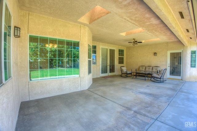 3510 Cathedral Rose Avenue, Bakersfield, CA 93313