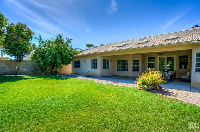 3510 Cathedral Rose Avenue, Bakersfield, CA 93313