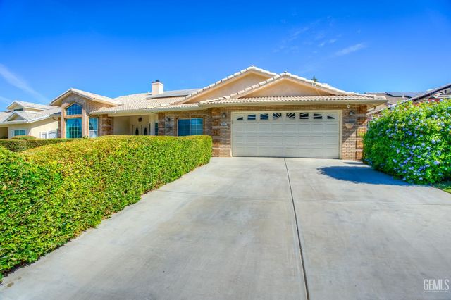 3510 Cathedral Rose Avenue, Bakersfield, CA 93313