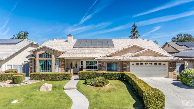 3510 Cathedral Rose Avenue, Bakersfield, CA 93313