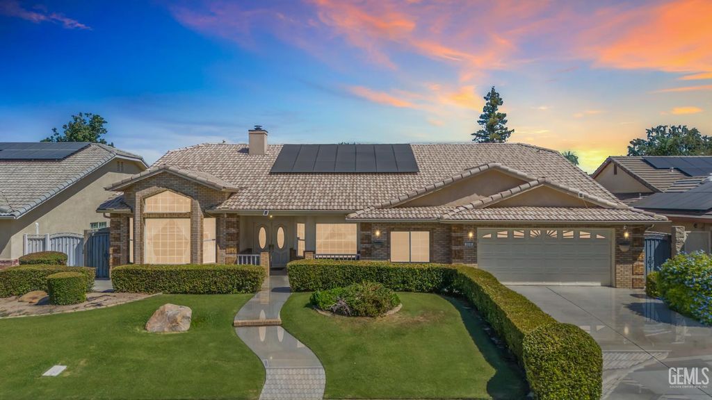 3510 Cathedral Rose Avenue, Bakersfield, CA 93313