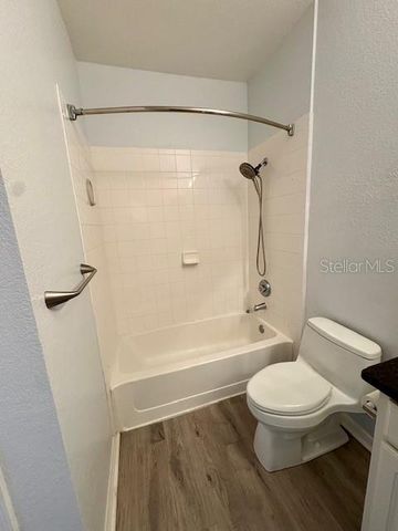 5000 CULBREATH KEY WAY 9-305, Tampa, FL 33611