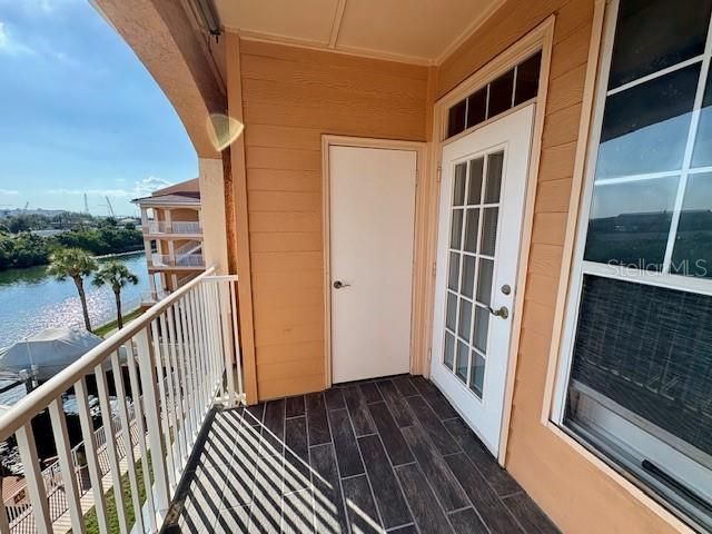 5000 CULBREATH KEY WAY 9-305, Tampa, FL 33611