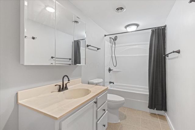 917 Kato Court, Sugar Grove, OH 43155