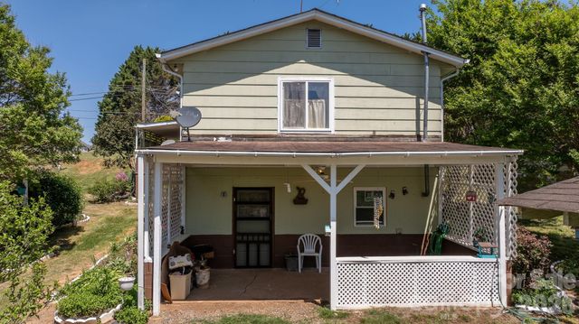 24 Midway Street, Granite Falls, NC 28630