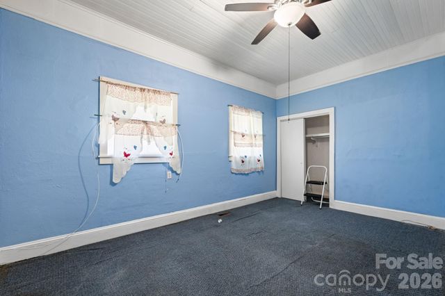 24 Midway Street, Granite Falls, NC 28630