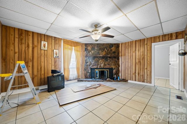 24 Midway Street, Granite Falls, NC 28630