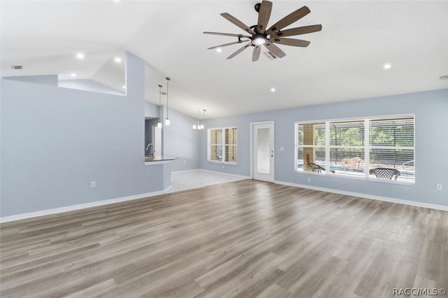 37 Grass Street, Homosassa, FL 34446