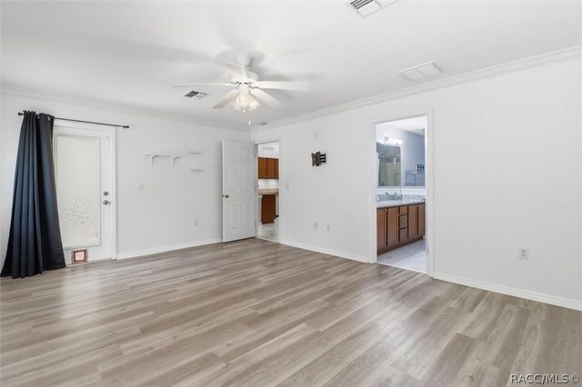 37 Grass Street, Homosassa, FL 34446
