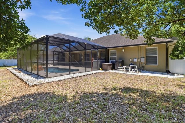 37 Grass Street, Homosassa, FL 34446