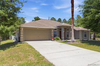 37 Grass Street, Homosassa, FL 34446
