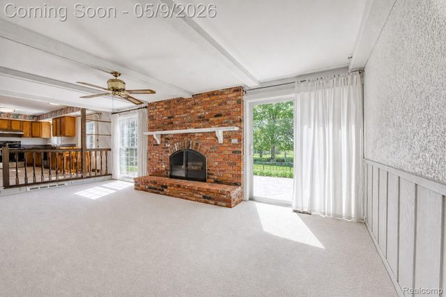 36368 Old Homestead Drive, Farmington, MI 48335