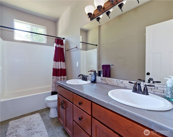 1022 259th Street NW, Stanwood, WA 98292