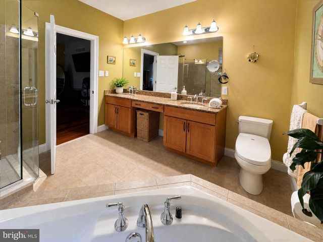 1634 SILVER BIRCH RD, Huntingdon Valley, PA 19006