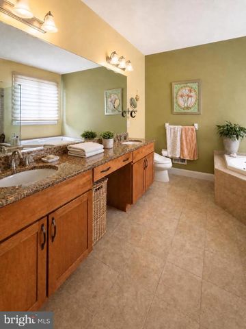 1634 SILVER BIRCH RD, Huntingdon Valley, PA 19006