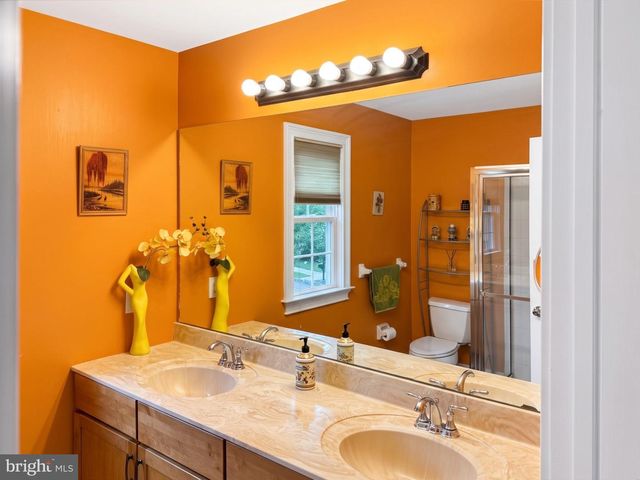 1634 SILVER BIRCH RD, Huntingdon Valley, PA 19006