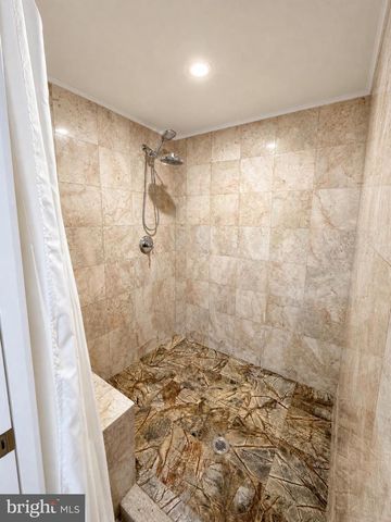 1634 SILVER BIRCH RD, Huntingdon Valley, PA 19006