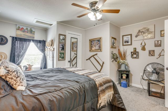 404 Calgary Road, Azle, TX 76020