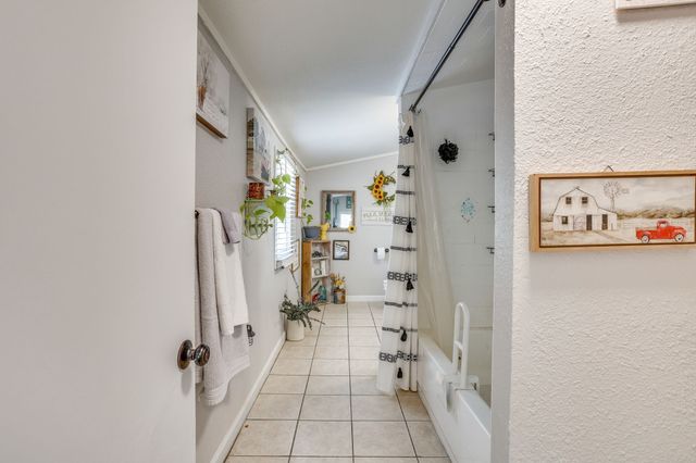 404 Calgary Road, Azle, TX 76020