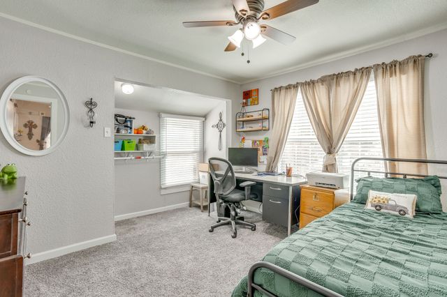 404 Calgary Road, Azle, TX 76020