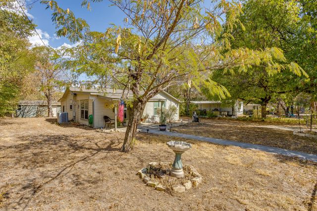 404 Calgary Road, Azle, TX 76020