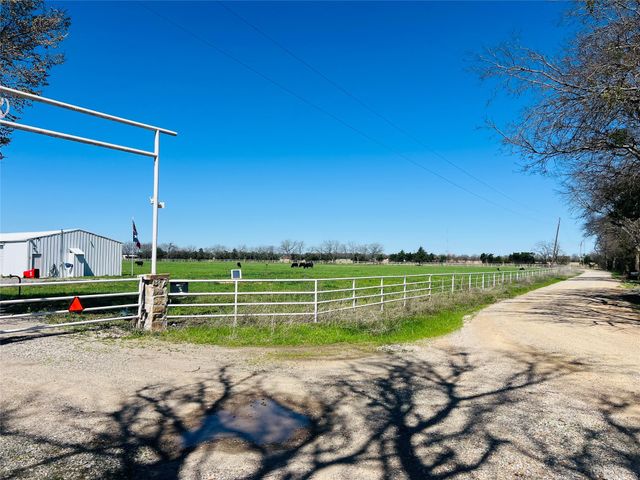 880 County Road 4210, Bonham, TX 75418