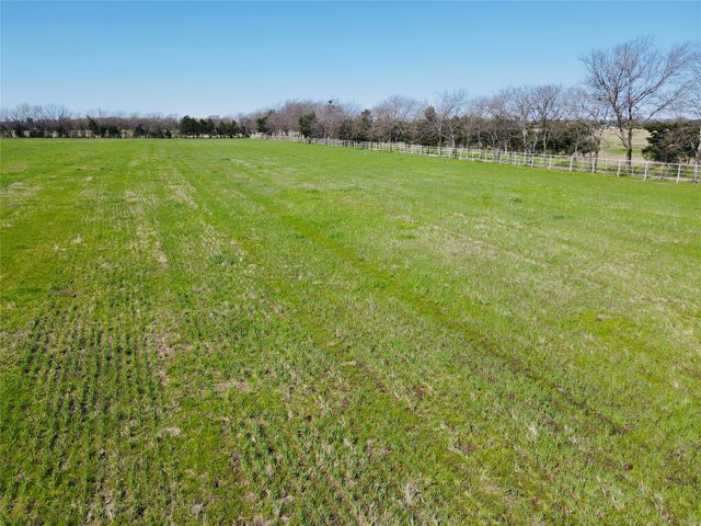 880 County Road 4210, Bonham, TX 75418