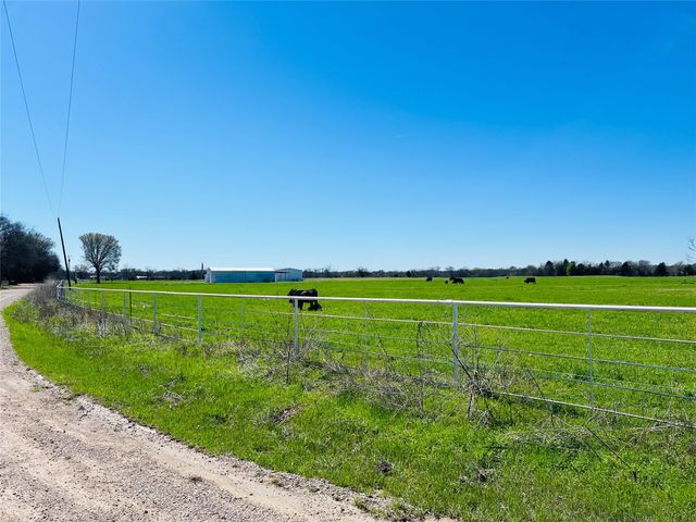 880 County Road 4210, Bonham, TX 75418