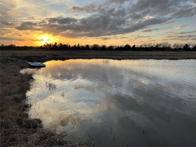 880 County Road 4210, Bonham, TX 75418