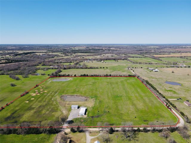 880 County Road 4210, Bonham, TX 75418