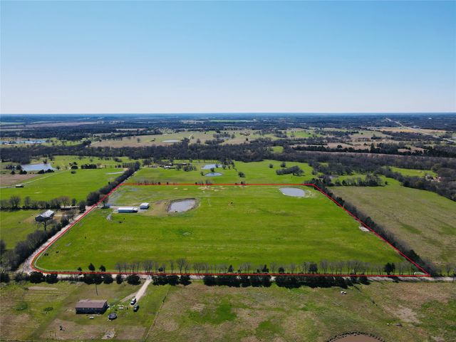 880 County Road 4210, Bonham, TX 75418