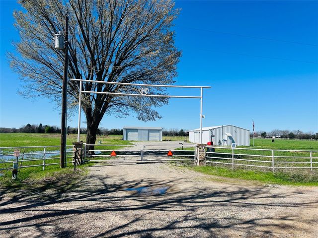 880 County Road 4210, Bonham, TX 75418