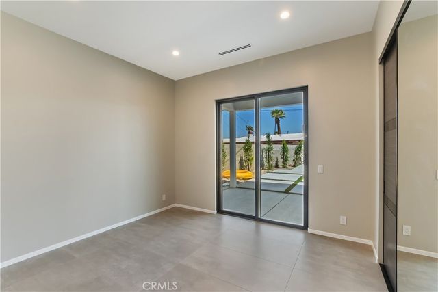 578 W Avenida Cerca, Palm Springs, CA 92262