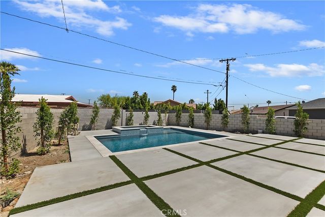 578 W Avenida Cerca, Palm Springs, CA 92262