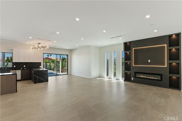 578 W Avenida Cerca, Palm Springs, CA 92262