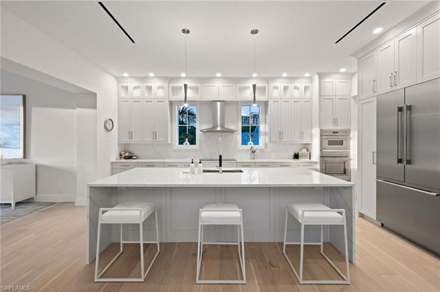 1984 FREDERICK ST, Naples, FL 34112