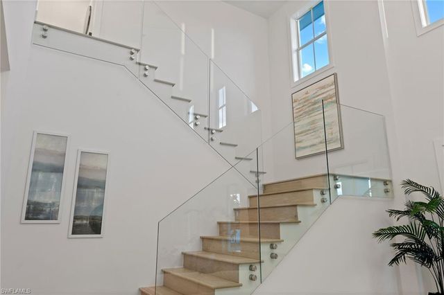 1984 FREDERICK ST, Naples, FL 34112