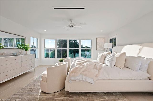 1984 FREDERICK ST, Naples, FL 34112