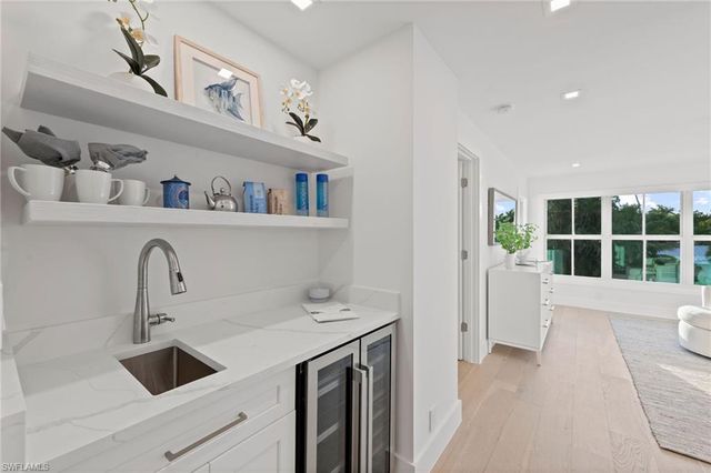 1984 FREDERICK ST, Naples, FL 34112