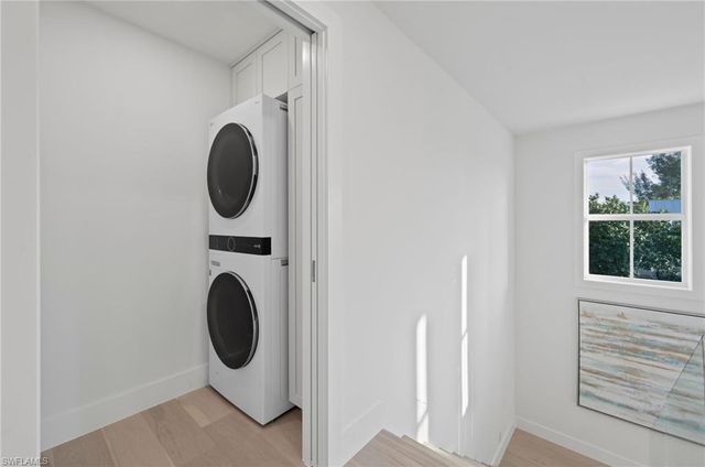 1984 FREDERICK ST, Naples, FL 34112