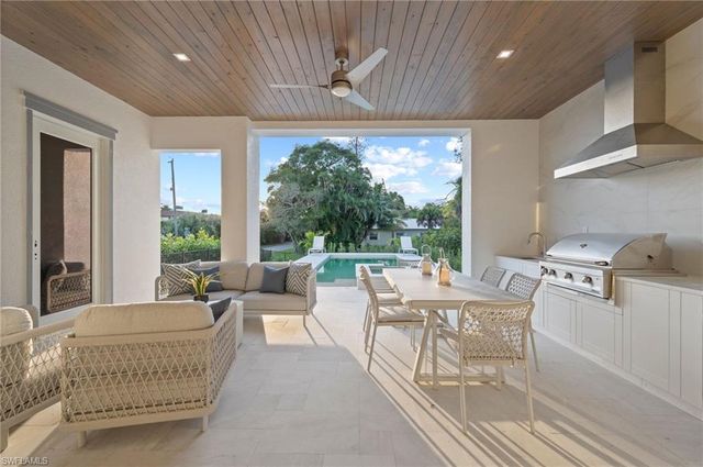 1984 FREDERICK ST, Naples, FL 34112