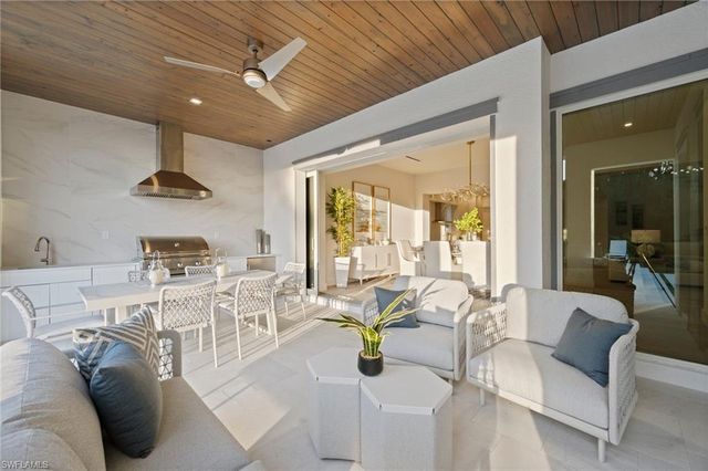 1984 FREDERICK ST, Naples, FL 34112