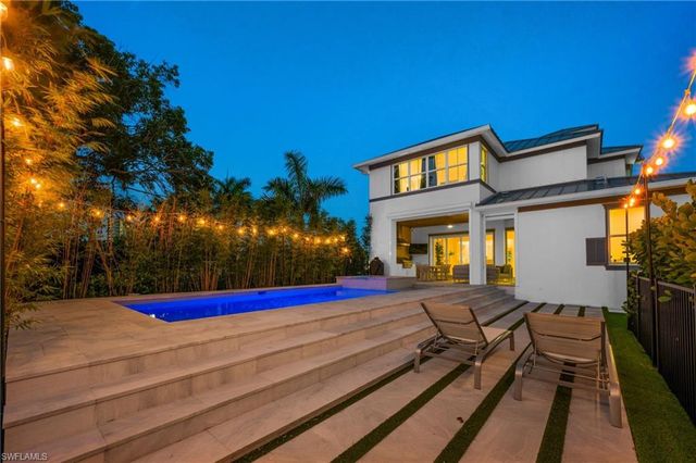 1984 FREDERICK ST, Naples, FL 34112