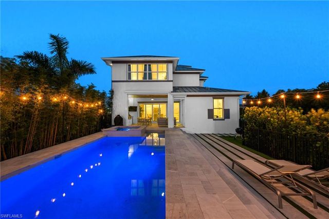 1984 FREDERICK ST, Naples, FL 34112