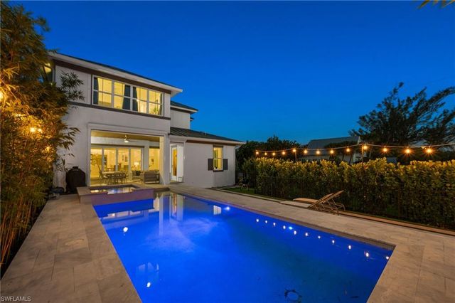 1984 FREDERICK ST, Naples, FL 34112