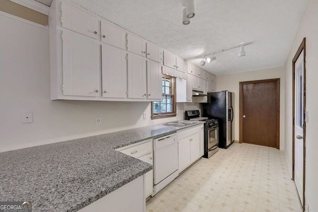 2733 Old Dawsonville Road, Gainesville, GA 30506